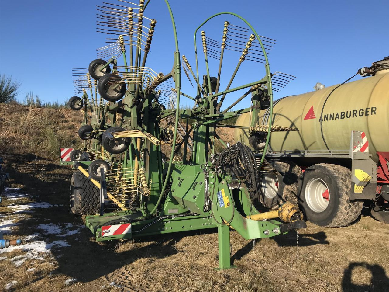 Krone Swadro 1400 Plus - Faneuse: photos 1 Krone Swadro 1400 Plus - Faneuse: photos 1