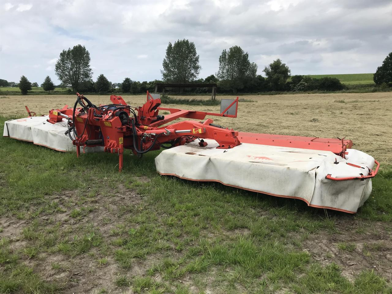 Kuhn FC883 & FC 313F-FF - Faucheuse: photos 1 Kuhn FC883 & FC 313F-FF - Faucheuse: photos 1