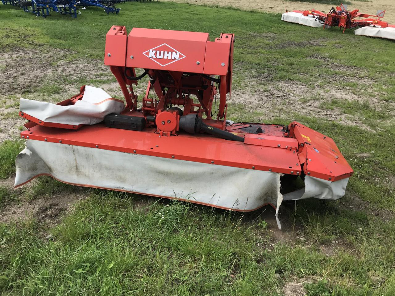 Kuhn FC883 & FC 313F-FF - Faucheuse: photos 2 Kuhn FC883 & FC 313F-FF - Faucheuse: photos 2