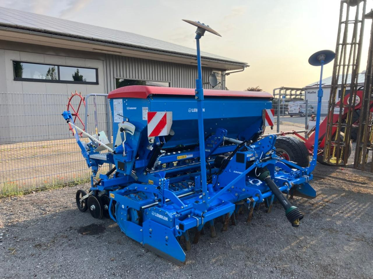 Lemken Saphir 9/300 - Semoir: photos 1 Lemken Saphir 9/300 - Semoir: photos 1