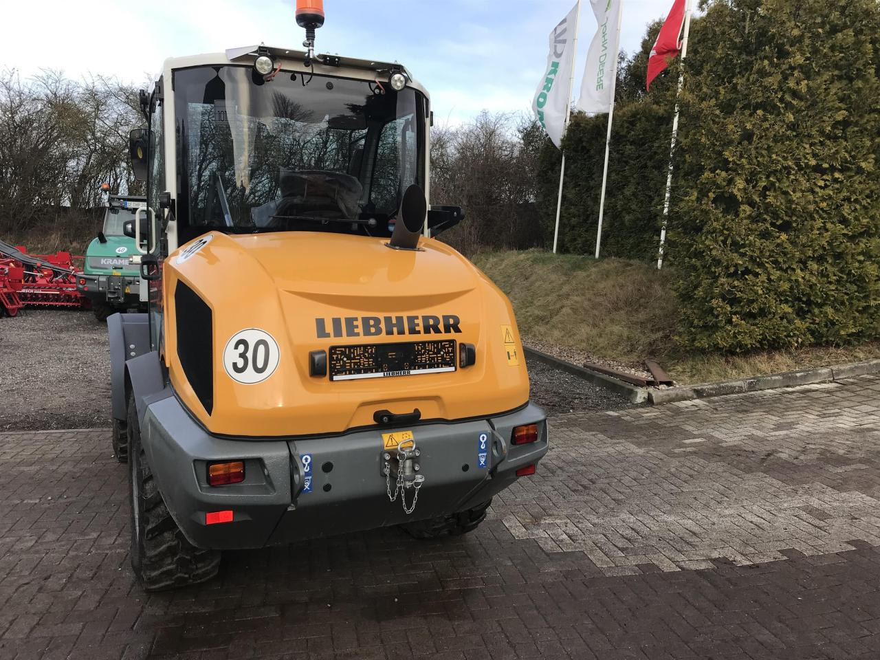 Liebherr 506 Compact - Chargeuse sur pneus: photos 3 Liebherr 506 Compact - Chargeuse sur pneus: photos 3