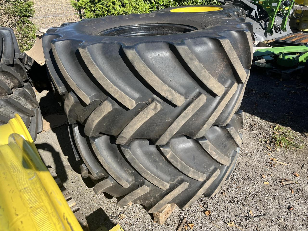 Mitas 600/70R30 - Pneu pour Machine agricole: photos 1 Mitas 600/70R30 - Pneu pour Machine agricole: photos 1