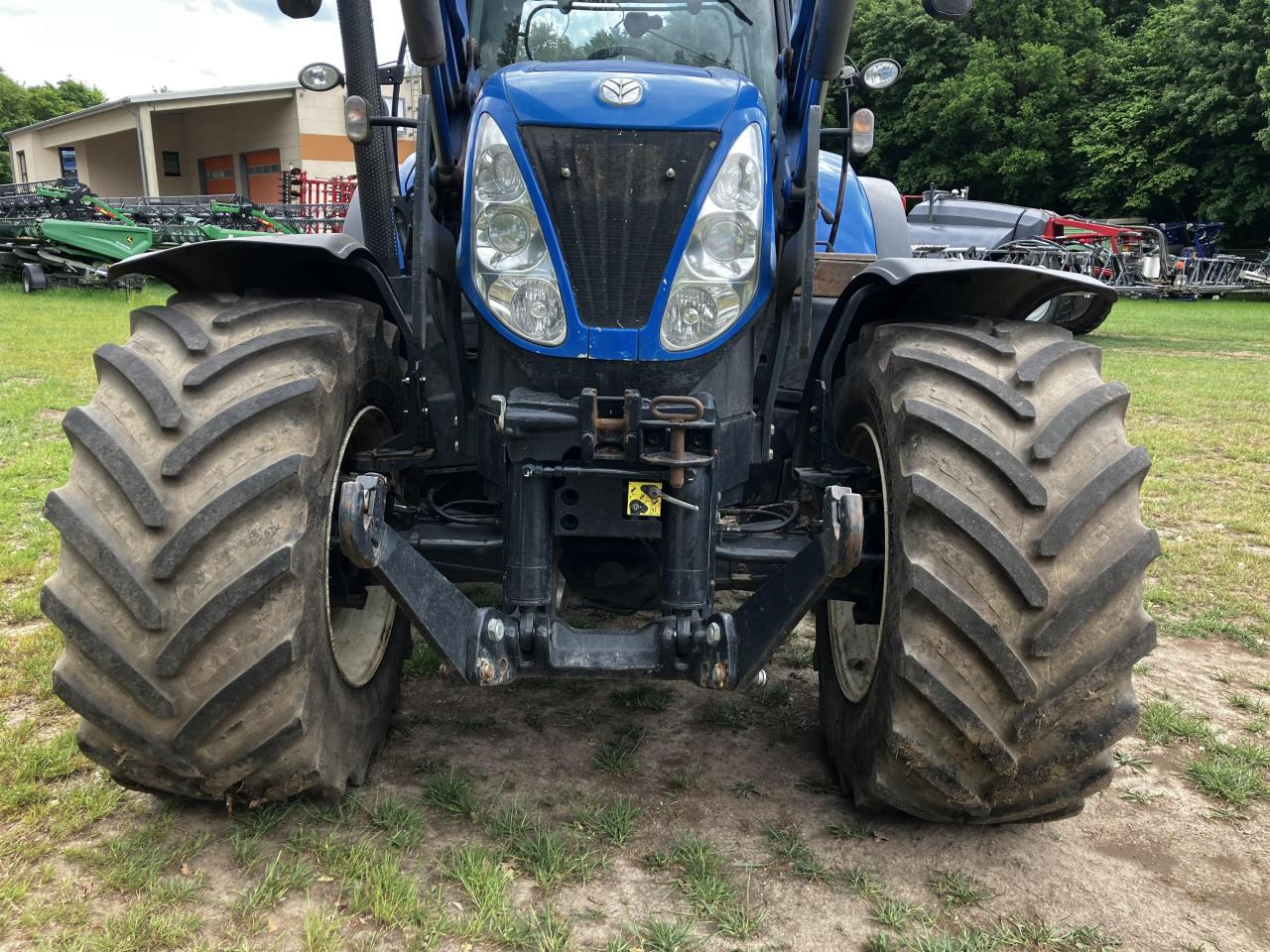 New Holland T7.270 - Tracteur agricole: photos 4 New Holland T7.270 - Tracteur agricole: photos 4