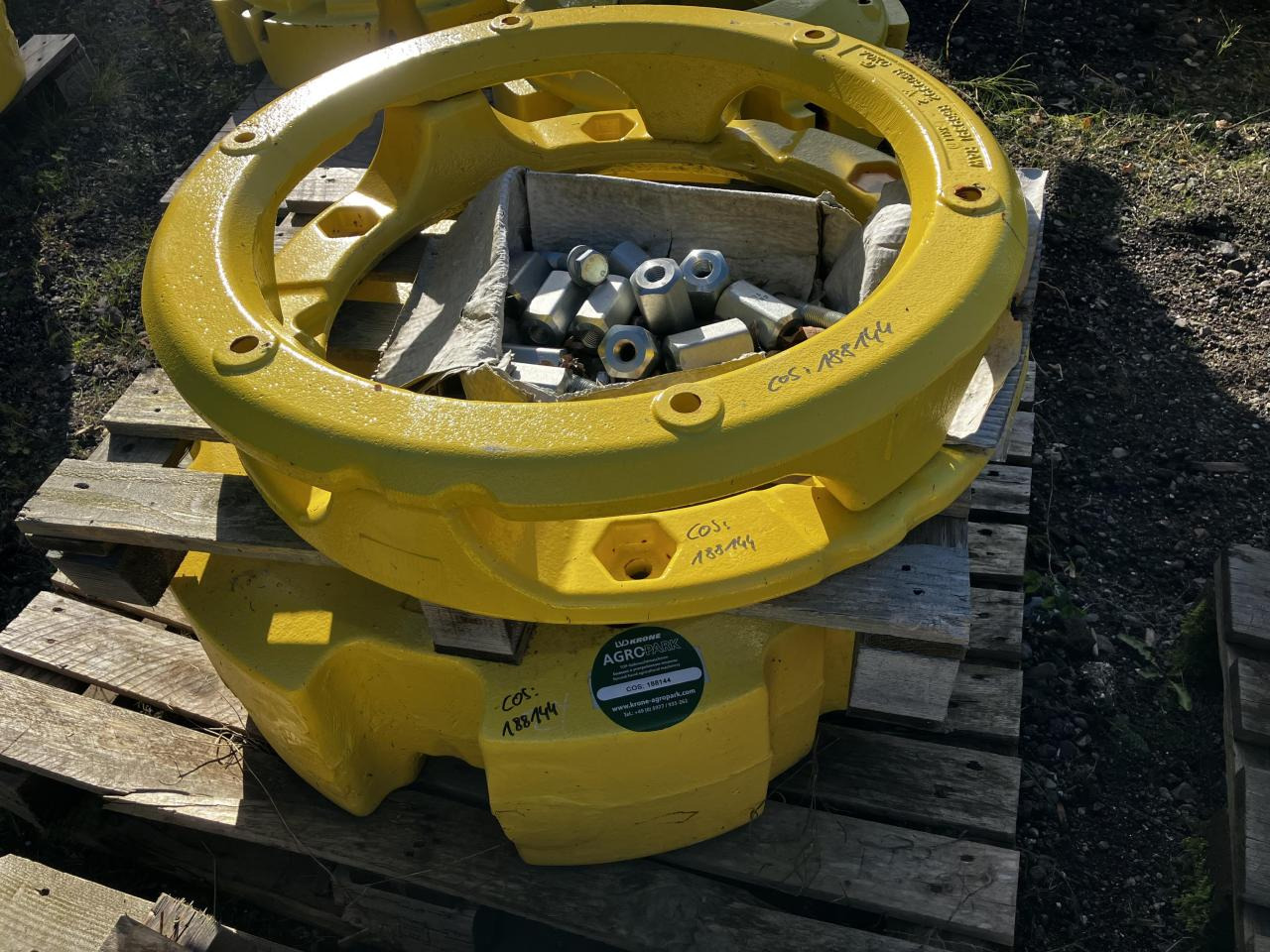 John Deere 70 Kg + 900 kg - Pièces de rechange pour Machine agricole: photos 1 John Deere 70 Kg + 900 kg - Pièces de rechange pour Machine agricole: photos 1