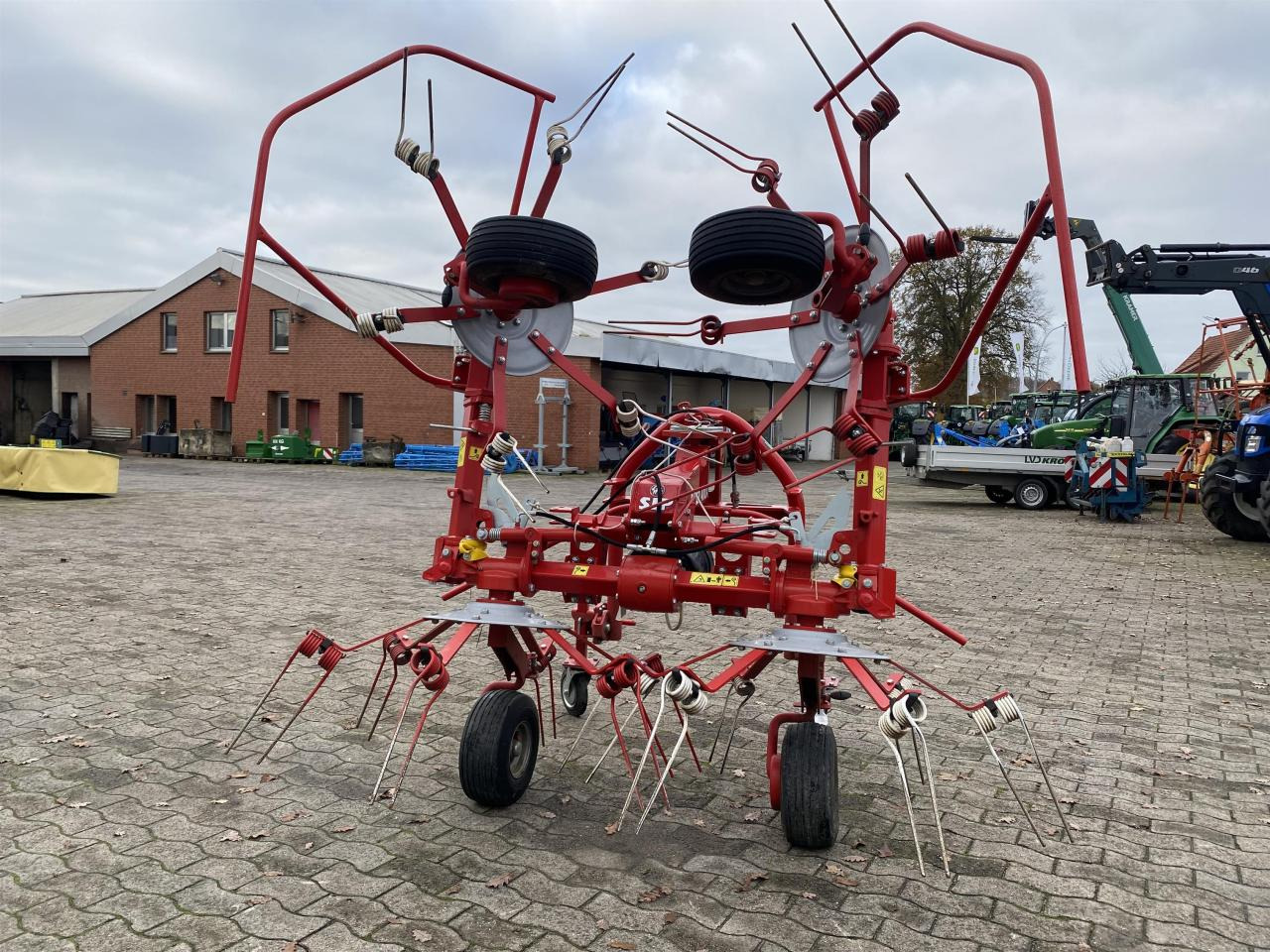 SIP Spider 400A - Faneuse: photos 4 SIP Spider 400A - Faneuse: photos 4