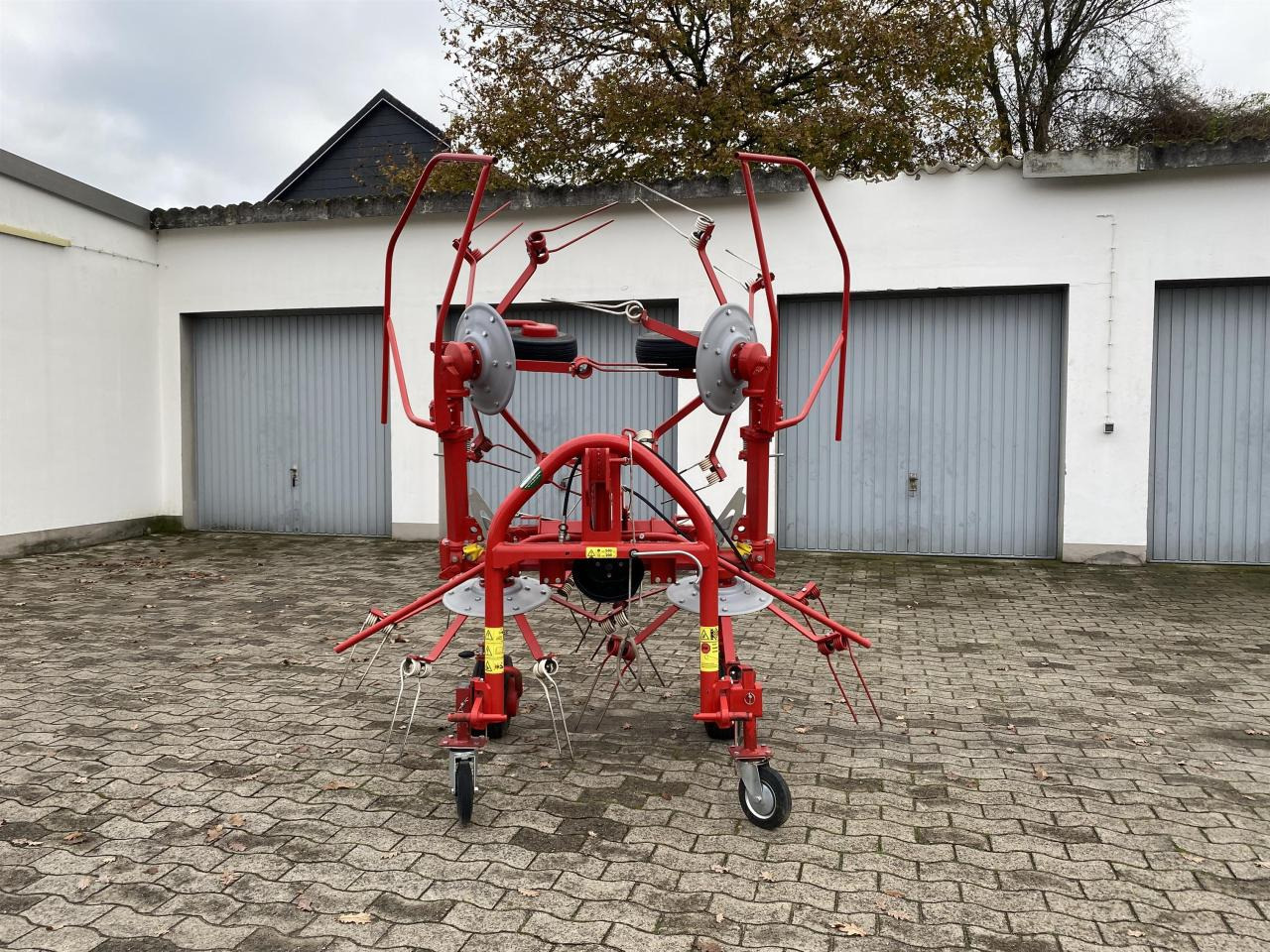 SIP Spider 400A - Faneuse: photos 1 SIP Spider 400A - Faneuse: photos 1