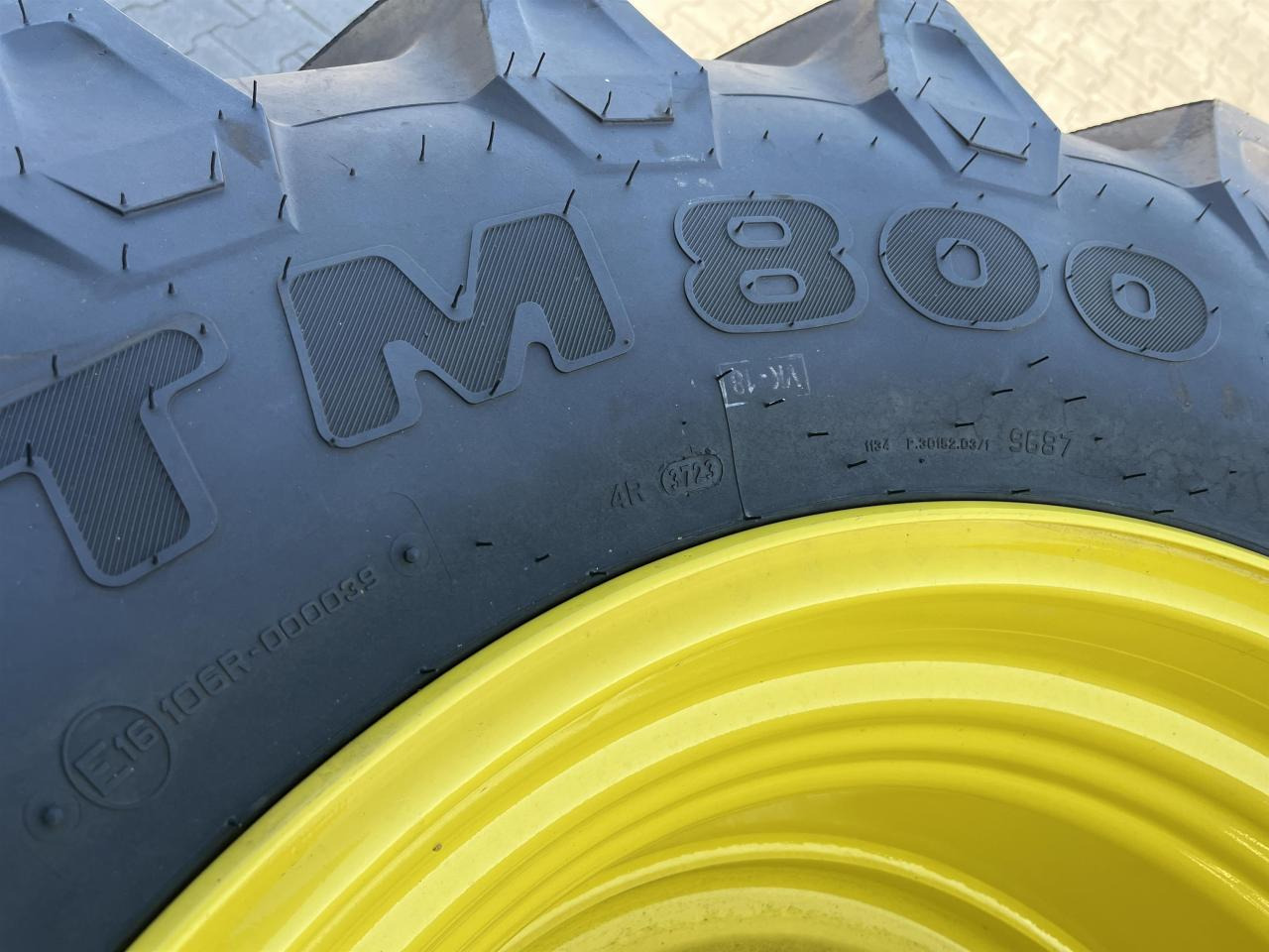 Trelleborg 540/65R28 - Pneu pour Machine agricole: photos 5 Trelleborg 540/65R28 - Pneu pour Machine agricole: photos 5
