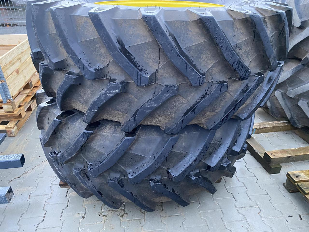 Trelleborg 600/65R38 - Pneu pour Machine agricole: photos 4 Trelleborg 600/65R38 - Pneu pour Machine agricole: photos 4