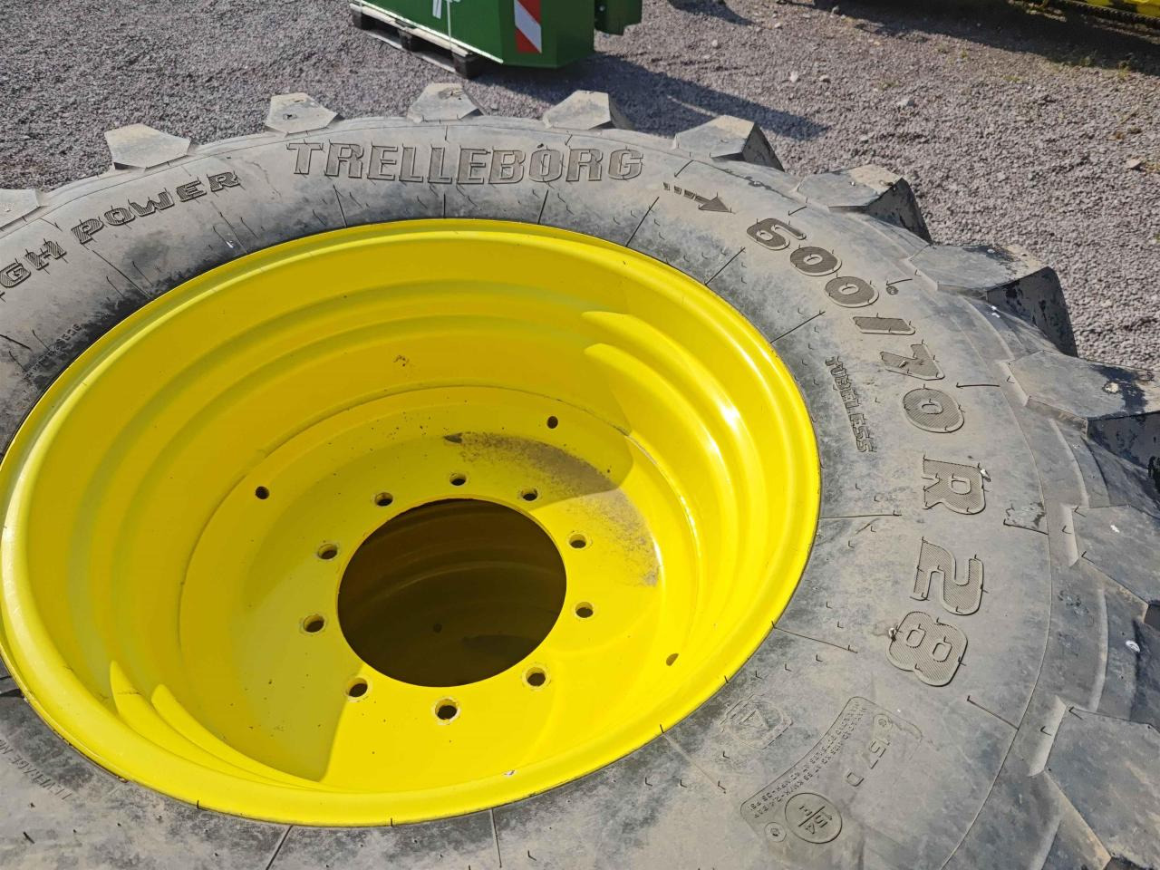Trelleborg 600/70R28 - Pneu pour Machine agricole: photos 3 Trelleborg 600/70R28 - Pneu pour Machine agricole: photos 3