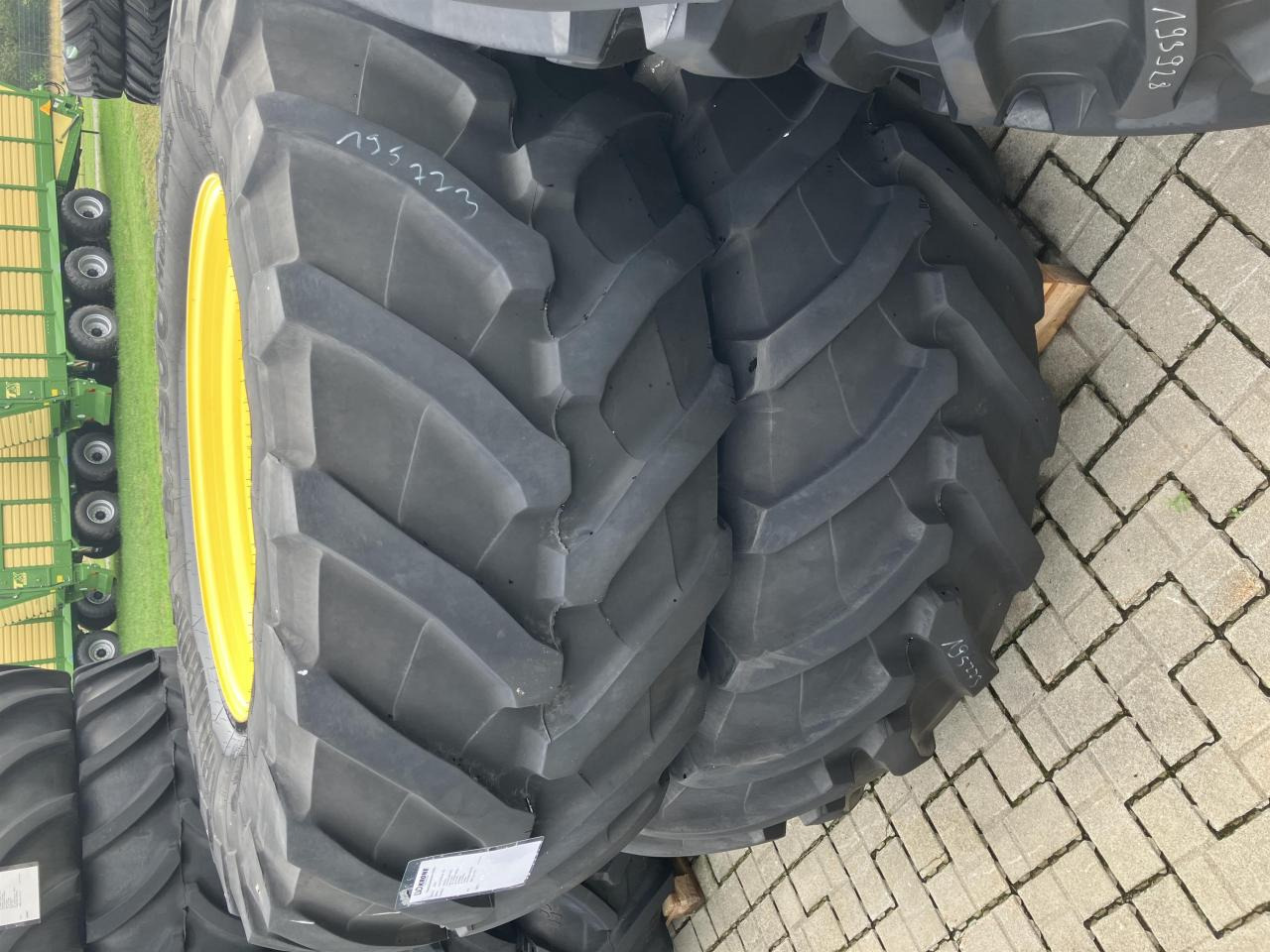 Trelleborg 710/75R42 - Pneu pour Machine agricole: photos 3 Trelleborg 710/75R42 - Pneu pour Machine agricole: photos 3