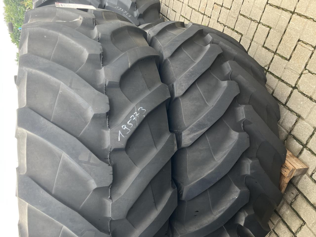 Trelleborg 710/75R42 - Pneu pour Machine agricole: photos 4 Trelleborg 710/75R42 - Pneu pour Machine agricole: photos 4