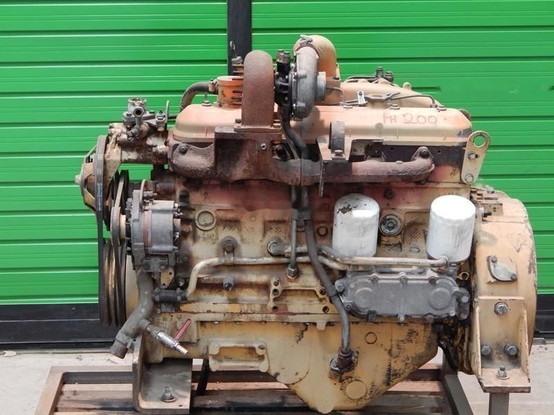 Caterpillar 3304DI Caterpillar CAT 215 - Moteur pour Pelle: photos 1 Caterpillar 3304DI Caterpillar CAT 215 - Moteur pour Pelle: photos 1