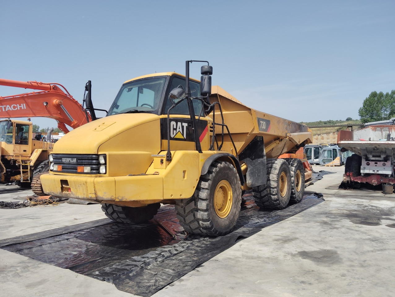 DUMPER ARTICULADO CATERPILLAR 730 - Tombereau articulé: photos 1 DUMPER ARTICULADO CATERPILLAR 730 - Tombereau articulé: photos 1