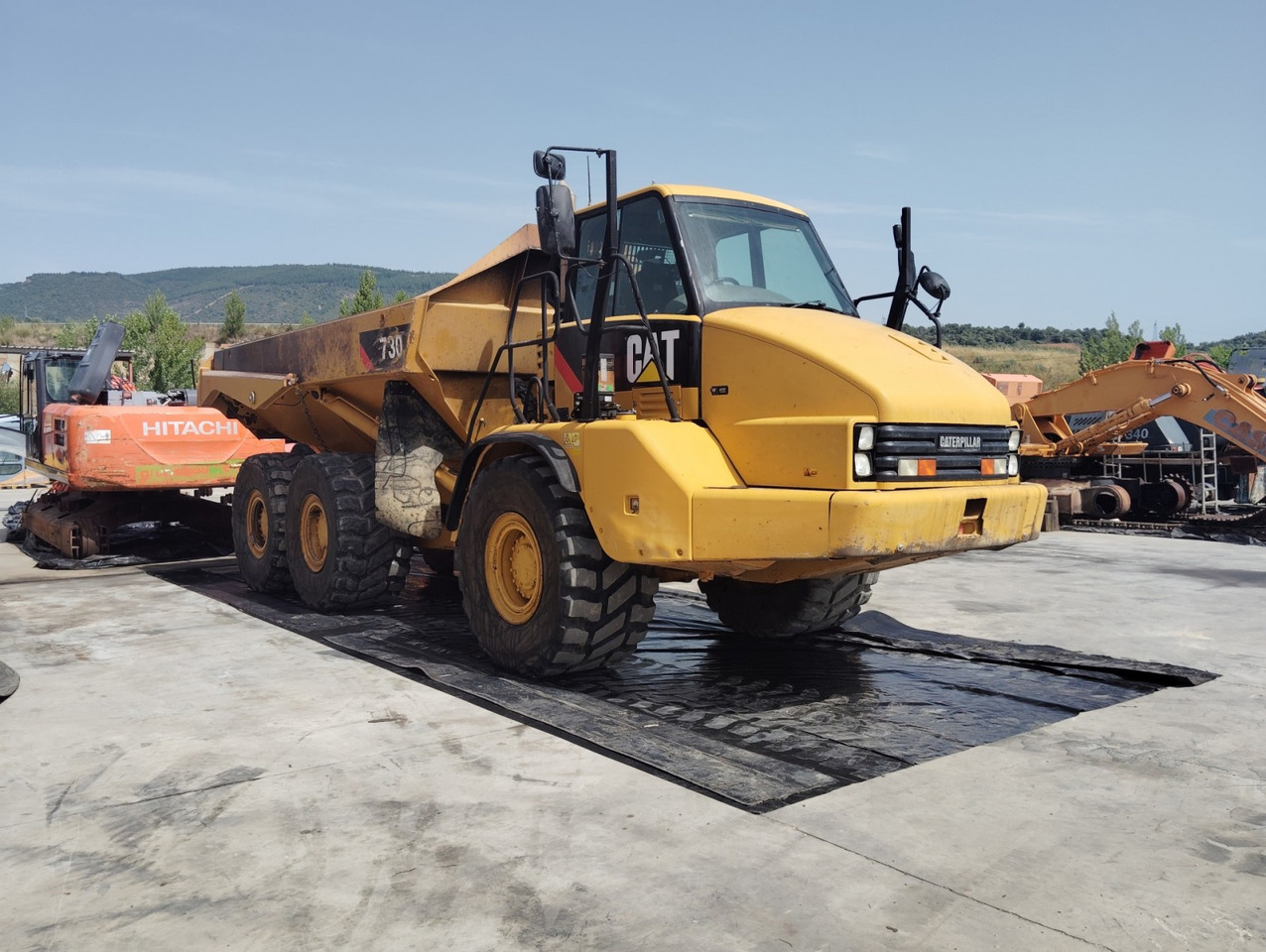 DUMPER ARTICULADO CATERPILLAR 730 - Tombereau articulé: photos 2 DUMPER ARTICULADO CATERPILLAR 730 - Tombereau articulé: photos 2