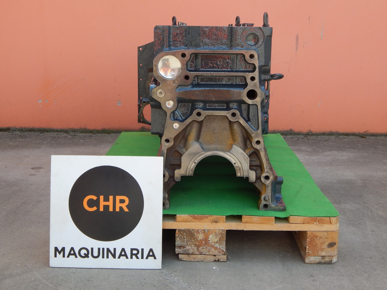 Engine KOMATSU - Moteur pour Engins de chantier: photos 3 Engine KOMATSU - Moteur pour Engins de chantier: photos 3