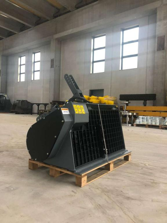 CM Crusher MIX 300 Mixing Bucket - Godet pour Tracteur agricole: photos 1 CM Crusher MIX 300 Mixing Bucket - Godet pour Tracteur agricole: photos 1