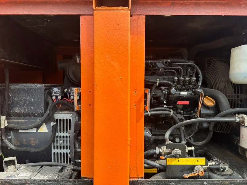 Atlas-Copco QAS 18 Yanmar Mecc Alte Spa 18 kVA Silent generatorset - Groupe électrogène: photos 3 Atlas-Copco QAS 18 Yanmar Mecc Alte Spa 18 kVA Silent generatorset - Groupe électrogène: photos 3