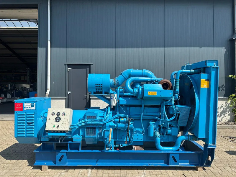 Cummins KTTA 19 G 450 kVA noodstroom generatorset as New ! 194 hours ! - Groupe électrogène: photos 1 Cummins KTTA 19 G 450 kVA noodstroom generatorset as New ! 194 hours ! - Groupe électrogène: photos 1