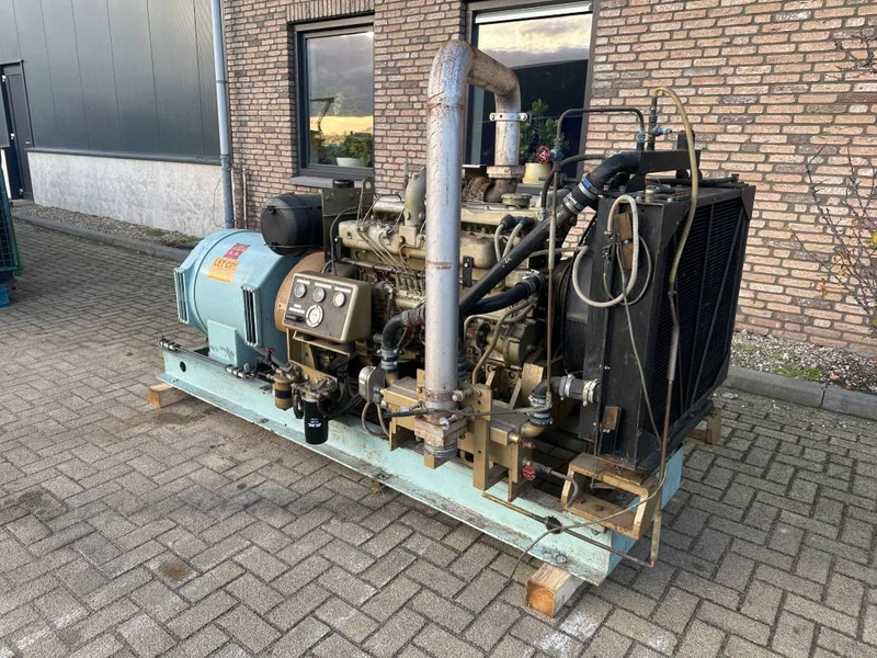 Groupe électrogène DAF DHTD 825 A 80 kVA noodstroom generatorset aggregaat ex Emergency: photos 7 Groupe électrogène DAF DHTD 825 A 80 kVA noodstroom generatorset aggregaat ex Emergency: photos 7