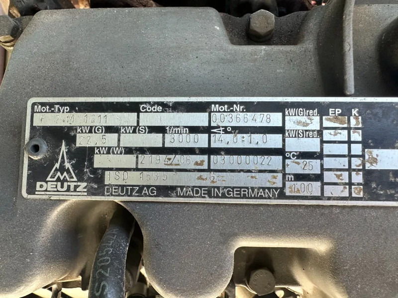 Deutz F2M 1011 Mobiele Diesel Compressor 2.5 m3 / min 22 kW 7 Bar Aanhanger - Compresseur d'air: photos 5 Deutz F2M 1011 Mobiele Diesel Compressor 2.5 m3 / min 22 kW 7 Bar Aanhanger - Compresseur d'air: photos 5