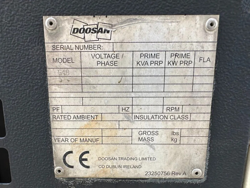Doosan G40 Mitsubishi Leroy Somer 40 kVA Silent Rental generatorset - Groupe électrogène: photos 2 Doosan G40 Mitsubishi Leroy Somer 40 kVA Silent Rental generatorset - Groupe électrogène: photos 2