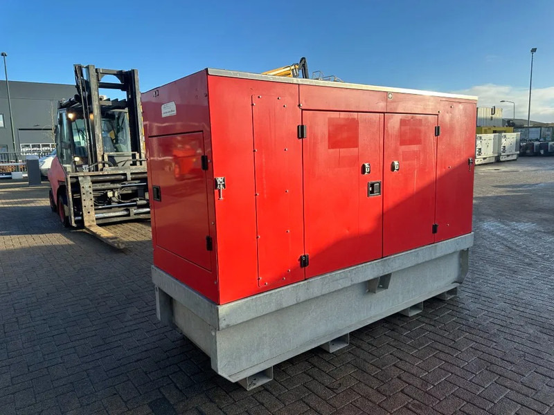 Groupe électrogène Europower EPUS44TDE Kubota Leroy Somer 44 kVA Supersilent Rental generatorset: photos 6