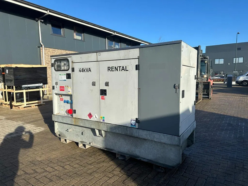 Groupe électrogène Europower EPUS44TDE Kubota leroy Somer 44 kVA Supersilent Rental generatorset: photos 12