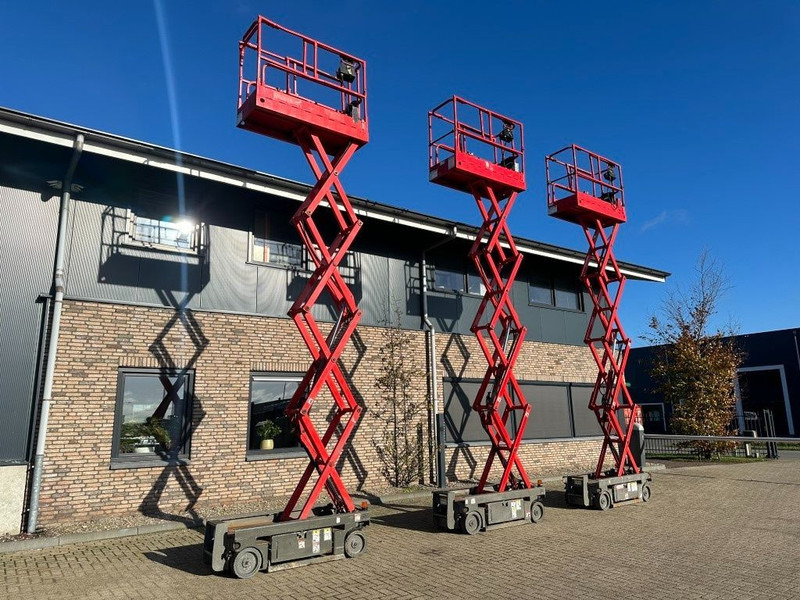 Haulotte Optimum 8 Elektra Schaarhoogwerker 7.8 meter Werkhoogte 427 Hours ! - Nacelle ciseaux: photos 1 Haulotte Optimum 8 Elektra Schaarhoogwerker 7.8 meter Werkhoogte 427 Hours ! - Nacelle ciseaux: photos 1