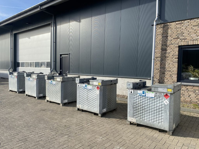 IBC Rietberg 1000 liter IBC Dieseltank Gegalvaniseerd - Cuve de stockage: photos 4 IBC Rietberg 1000 liter IBC Dieseltank Gegalvaniseerd - Cuve de stockage: photos 4