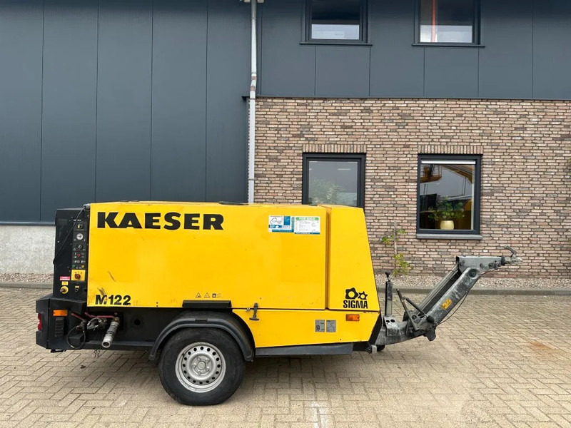 Kaeser M122 Deutz 11.1 m3 / min 10 Bar 83 kW Mobiele Diesel Compressor - Compresseur d'air: photos 1 Kaeser M122 Deutz 11.1 m3 / min 10 Bar 83 kW Mobiele Diesel Compressor - Compresseur d'air: photos 1