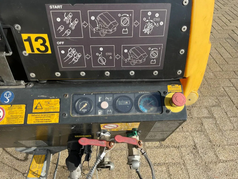 Kaeser M43 Kubota 4,2 m3 / min 7 Bar 30kW mobiele Compressor - Compresseur d'air: photos 4 Kaeser M43 Kubota 4,2 m3 / min 7 Bar 30kW mobiele Compressor - Compresseur d'air: photos 4