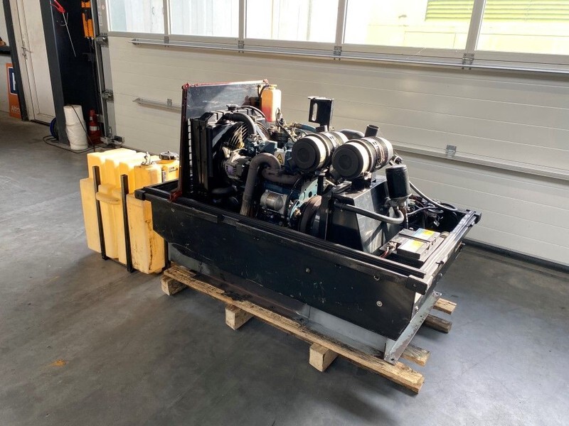 Kubota D1105 Sullair 15.5 kW 7 bar diesel schroefcompressor met nakoeler - Compresseur d'air: photos 2 Kubota D1105 Sullair 15.5 kW 7 bar diesel schroefcompressor met nakoeler - Compresseur d'air: photos 2