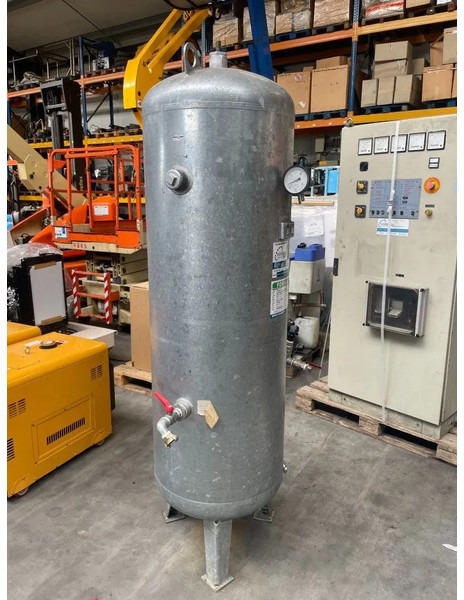 Magnet 500L gegalvaniseerde verticale luchtketel 16 Bar - Compresseur d'air: photos 5 Magnet 500L gegalvaniseerde verticale luchtketel 16 Bar - Compresseur d'air: photos 5