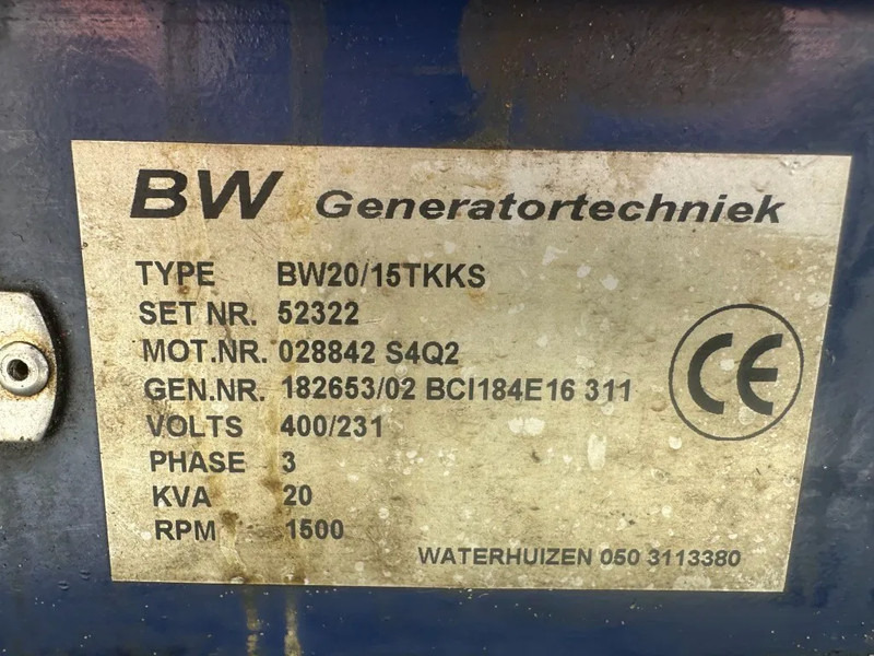Mitsubishi S4Q2 Stamford 20 kVA marine generatorset - Groupe électrogène: photos 4 Mitsubishi S4Q2 Stamford 20 kVA marine generatorset - Groupe électrogène: photos 4
