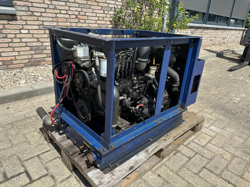 Mitsubishi S4Q2 Stamford 20 kVA marine generatorset - Groupe électrogène: photos 5 Mitsubishi S4Q2 Stamford 20 kVA marine generatorset - Groupe électrogène: photos 5