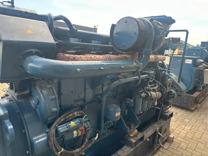 Mitsubishi S8NPTA 510 kVA generatorset as New ! 181 hours ! - Groupe électrogène: photos 5 Mitsubishi S8NPTA 510 kVA generatorset as New ! 181 hours ! - Groupe électrogène: photos 5