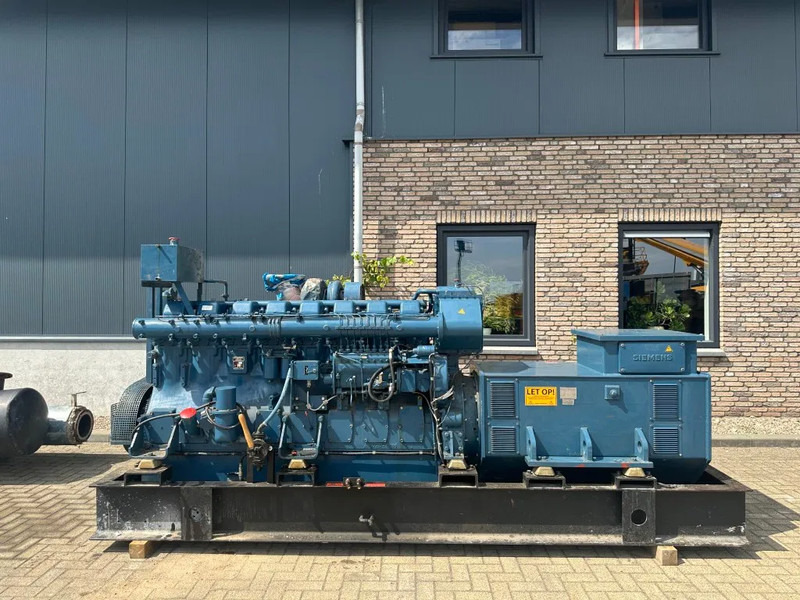 Mitsubishi S8NPTA 510 kVA generatorset as New ! 182 hours ! - Groupe électrogène: photos 1 Mitsubishi S8NPTA 510 kVA generatorset as New ! 182 hours ! - Groupe électrogène: photos 1