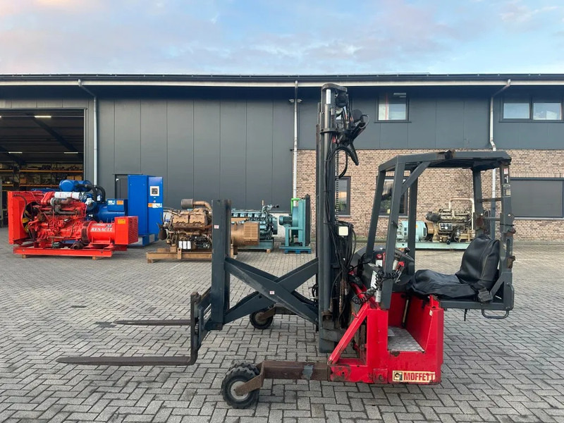 Chariot embarqué Moffett M4 20.1 Kubota Diesel Kooiaap 2 ton Sideshift Positioner Meeneemheftruck: photos 7