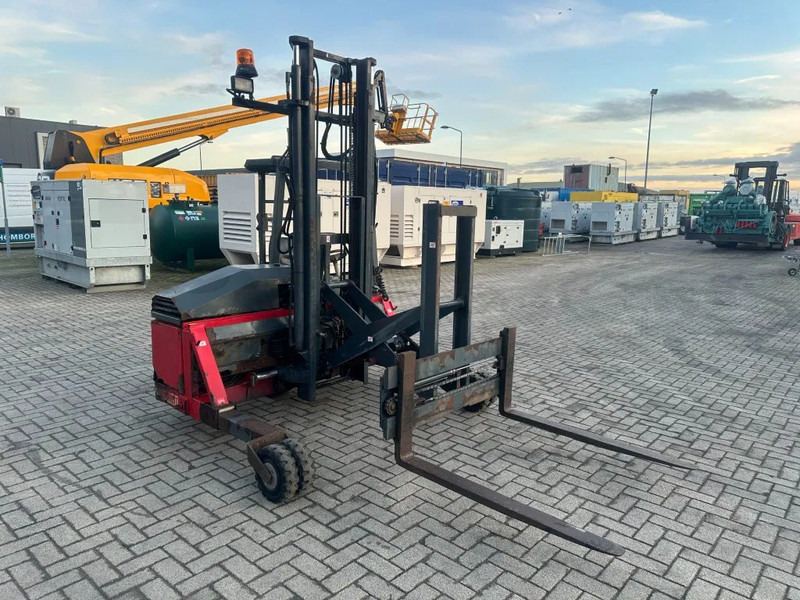 Chariot embarqué Moffett M4 20.1 Kubota Diesel Kooiaap 2 ton Sideshift Positioner Meeneemheftruck: photos 19