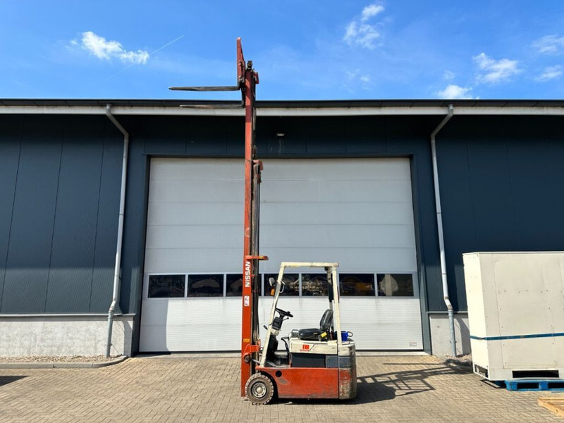 Nissan N01L18U 1.8 ton Triplex Freelift Sideshift Elektra Heftruck Accu 2016 ! - Chariot élévateur électrique: photos 4 Nissan N01L18U 1.8 ton Triplex Freelift Sideshift Elektra Heftruck Accu 2016 ! - Chariot élévateur électrique: photos 4