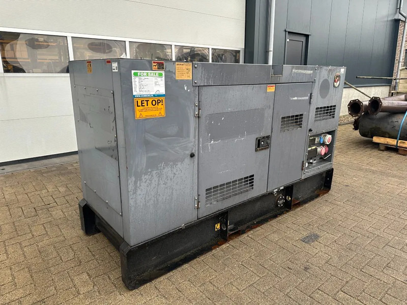 Perkins 1104D-44T Stamford 63 kVA Silent generatorset - Groupe électrogène: photos 3 Perkins 1104D-44T Stamford 63 kVA Silent generatorset - Groupe électrogène: photos 3