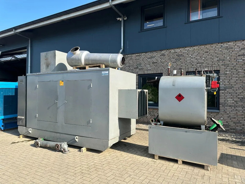Perkins 3012 TWG2 Leroy Somer 630 kVA noodstroom generatorset 676 hours ! - Groupe électrogène: photos 5 Perkins 3012 TWG2 Leroy Somer 630 kVA noodstroom generatorset 676 hours ! - Groupe électrogène: photos 5