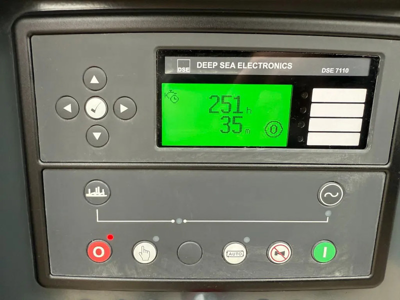 Perkins 403A-15 Mecc Alte Spa 17 kVA Silent generatorset as New ! 250 hours ! - Groupe électrogène: photos 5 Perkins 403A-15 Mecc Alte Spa 17 kVA Silent generatorset as New ! 250 hours ! - Groupe électrogène: photos 5