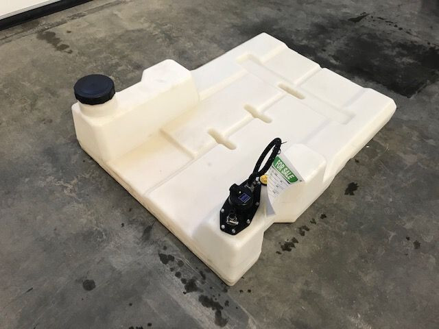 Pramac GSW 10 dieseltank 70 Liter fuel tank - Réservoir de carburant pour Engins de chantier: photos 3 Pramac GSW 10 dieseltank 70 Liter fuel tank - Réservoir de carburant pour Engins de chantier: photos 3