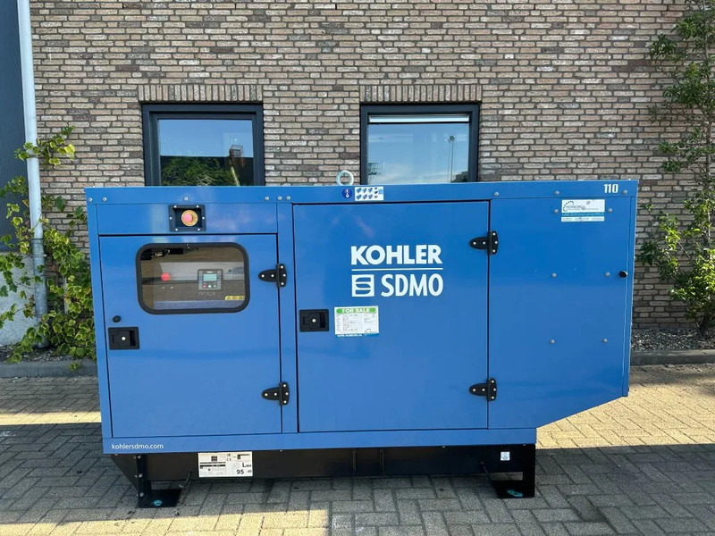 SDMO J110K John Deere 110 kVa silent noodstroom generatorset as New ! 40 hours ! - Groupe électrogène: photos 1 SDMO J110K John Deere 110 kVa silent noodstroom generatorset as New ! 40 hours ! - Groupe électrogène: photos 1