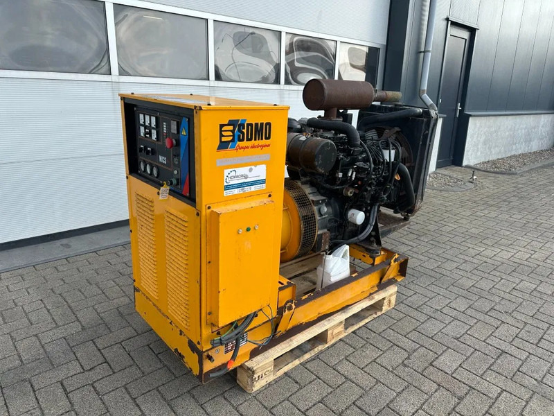 SDMO Yanmar Leroy Somer 50 kVA noodstroom generatorset 328 hours ! - Groupe électrogène: photos 2 SDMO Yanmar Leroy Somer 50 kVA noodstroom generatorset 328 hours ! - Groupe électrogène: photos 2