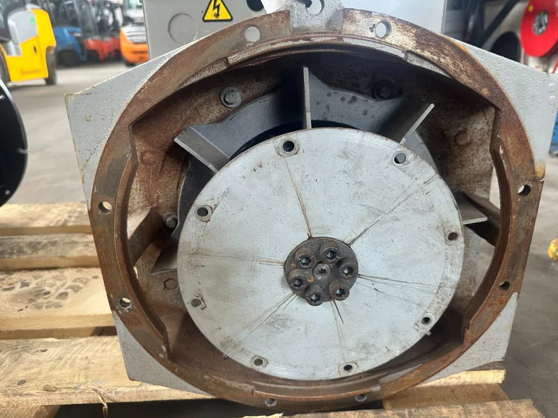 Stamford BC.I184G1 Alternator 30 kVa generatordeel - Groupe électrogène: photos 5 Stamford BC.I184G1 Alternator 30 kVa generatordeel - Groupe électrogène: photos 5