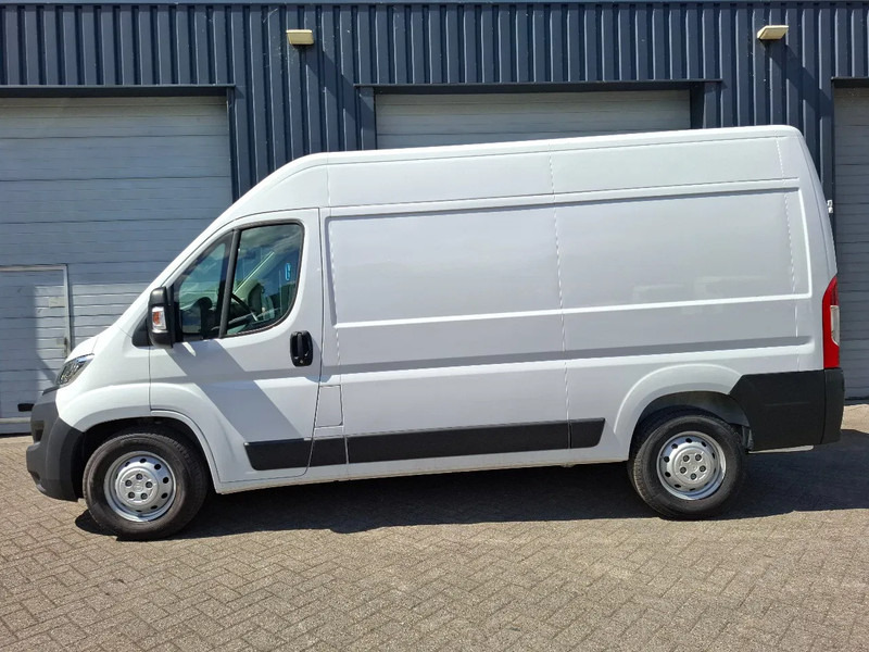 Opel Movano elektrisch ongebruikt! - Fourgon utilitaire, Utilitaire électrique: photos 3 Opel Movano elektrisch ongebruikt! - Fourgon utilitaire, Utilitaire électrique: photos 3