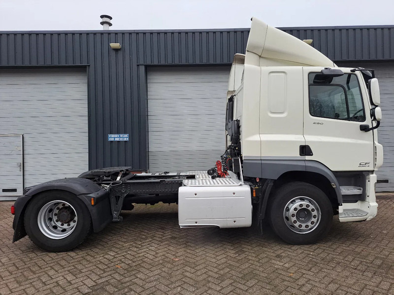 DAF CF NL TREKKER, MANUEL GEAR, LOW KM - Tracteur routier: photos 3 DAF CF NL TREKKER, MANUEL GEAR, LOW KM - Tracteur routier: photos 3