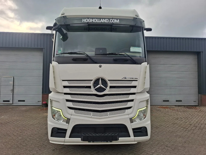 Mercedes-Benz Actros 1945 More PCS in stock - Tracteur routier: photos 3 Mercedes-Benz Actros 1945 More PCS in stock - Tracteur routier: photos 3